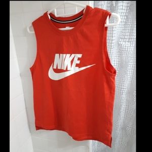 Nike thank top size S